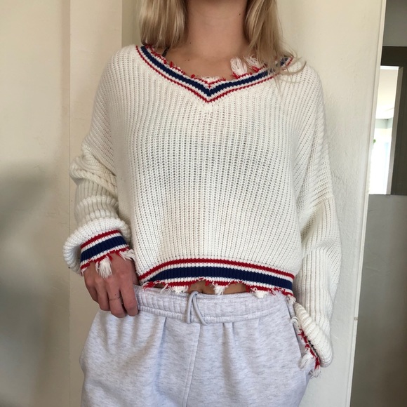 VINTAGE Show Me Your Mu Mu sweater - Picture 2 of 2